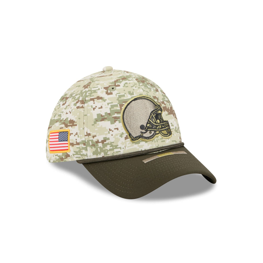Cleveland Browns 2025 Salute to Service Digi Camo 39THIRTY Stretch Fit Hat