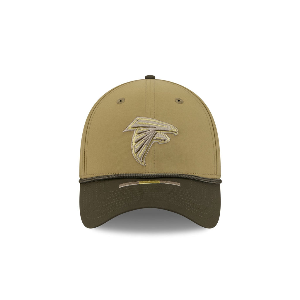 Atlanta Falcons 2025 Salute to Service 39THIRTY Stretch Fit Hat