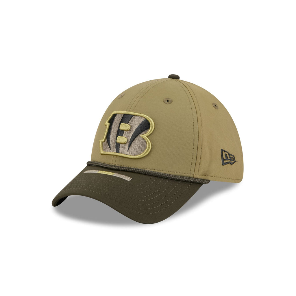 Cincinnati Bengals 2025 Salute to Service 39THIRTY Stretch Fit Hat