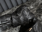 bv teen jodie 36cm black lambskin