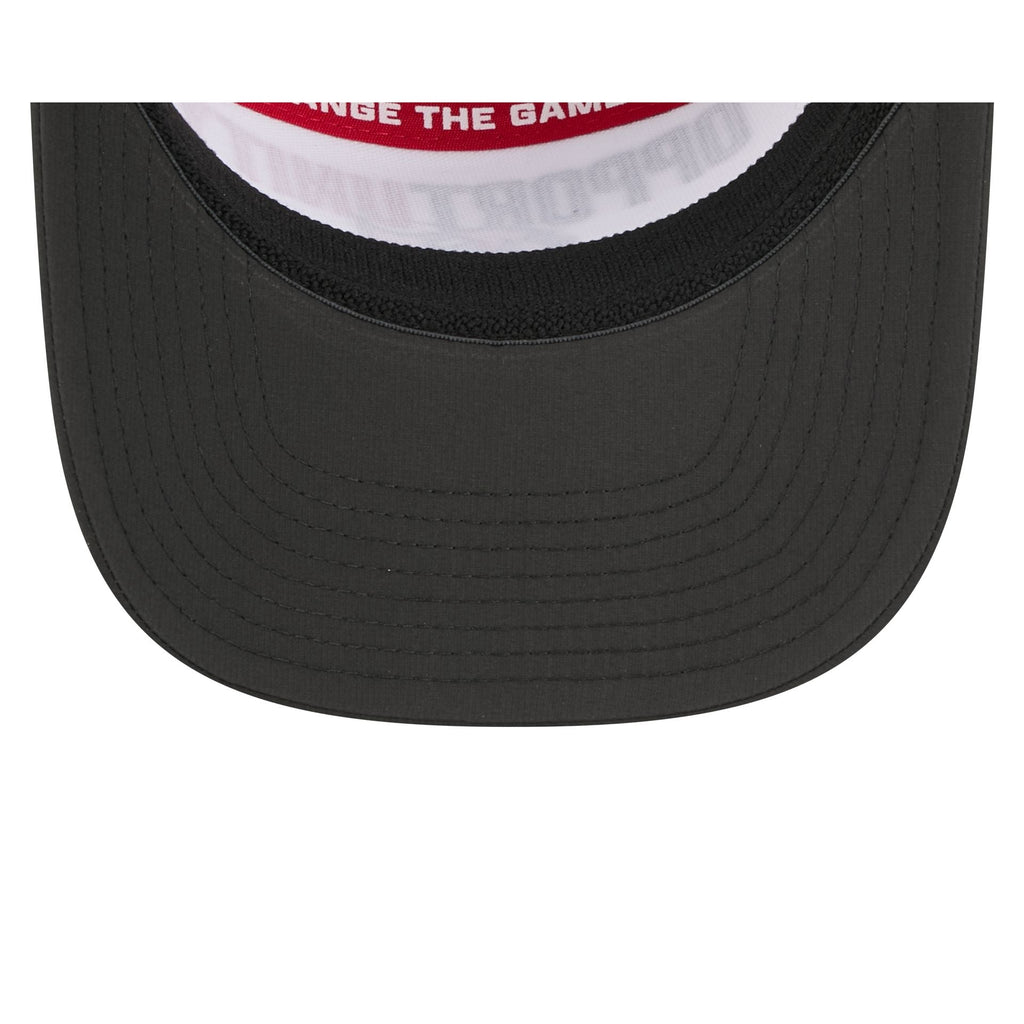Tampa Bay Buccaneers 2025 Inspire Change Split Panel 9SEVENTY Trucker Hat
