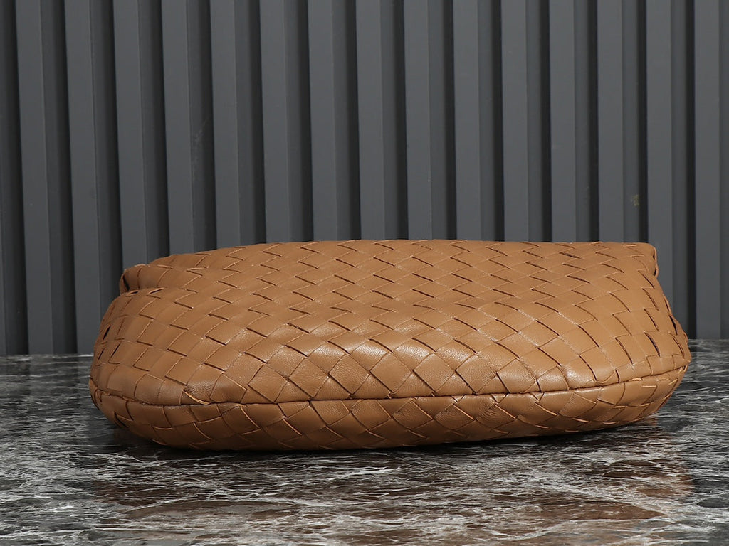 bv teen jodie 36cm brown lambskin