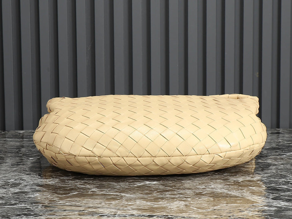bv teen jodie 36cm beige lambskin