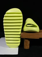 adidas YEEZY Slide "Glow Green"