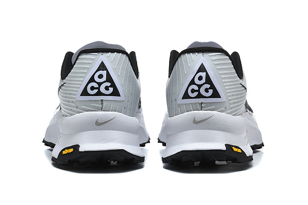 ACG Ultrafly Trail White/Black