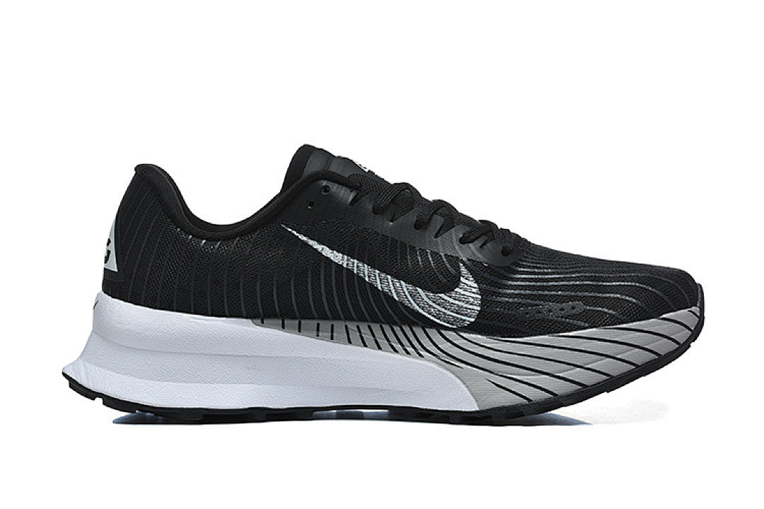 ACG Ultrafly Trail Black/White