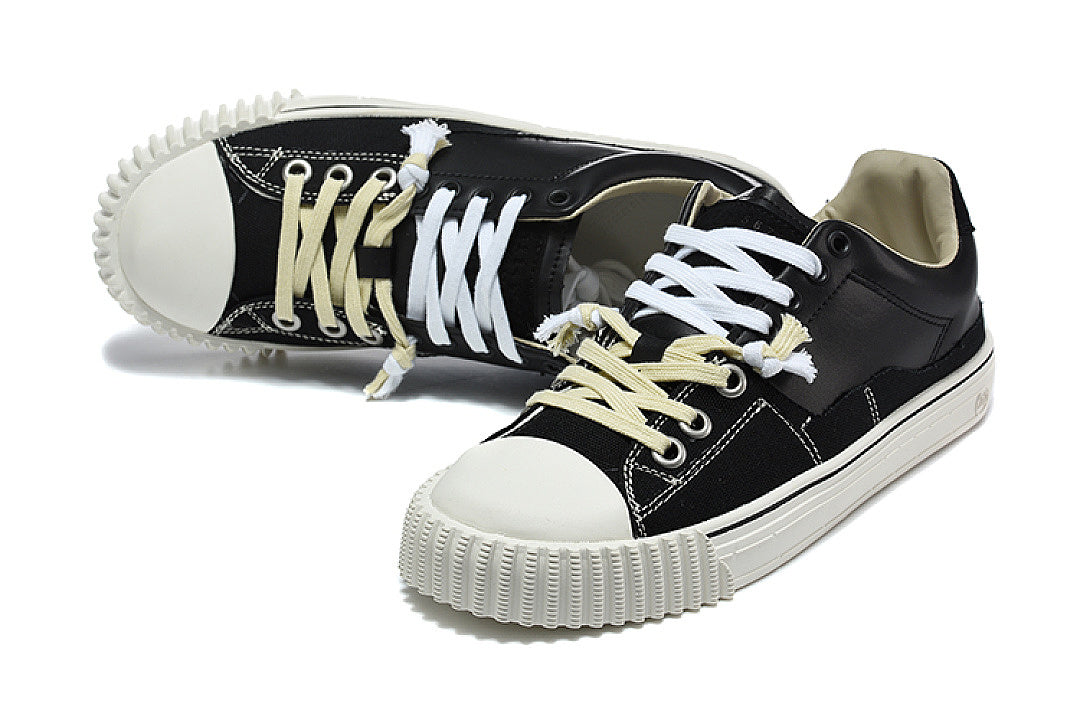 MAISON MARGIELA New Evolution Black/White