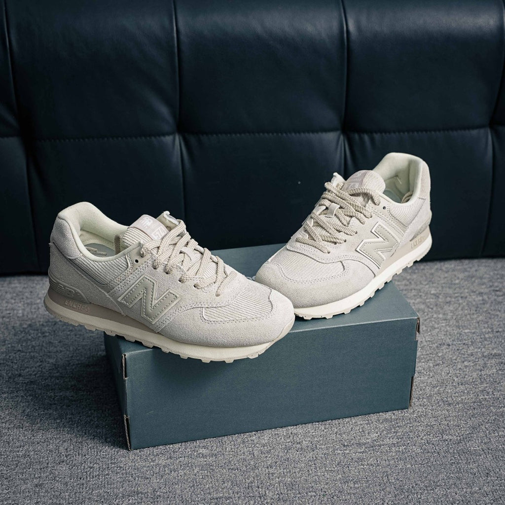 New Balance 574 "Grey / Off-White