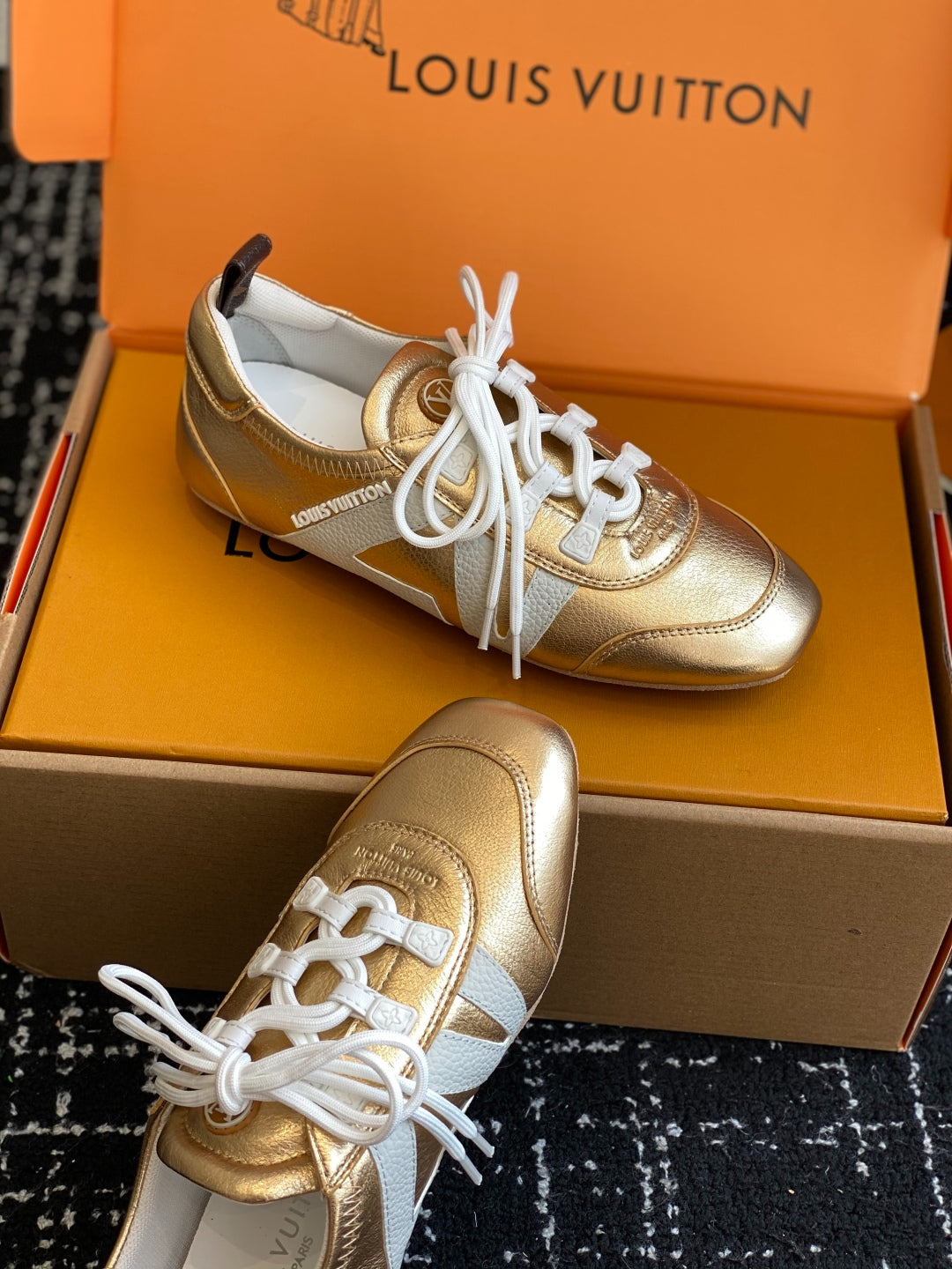 Louis Vuitton Recif Sneaker (Metallic Gold/White)
