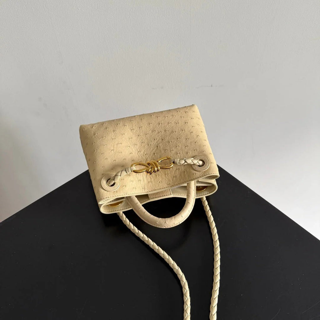 Bottega Veneta 2026 Andiamo Bag 20.5cm Light Butterscotch Ostrich Leather 137038