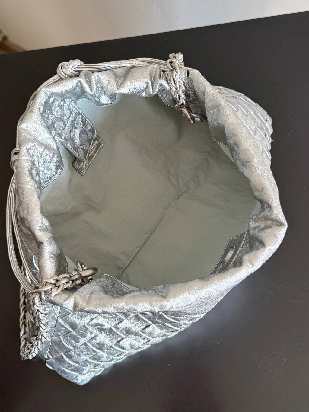 Bottega Veneta 2026 Dustbag 33cm Silver Intrecciato Lamina Satin Leather