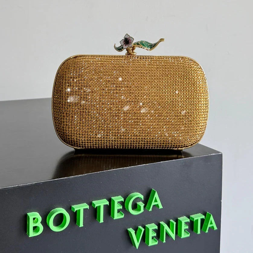 Bottega Veneta 2026 Knot Embellished Clutch 19cm Gold Crystal Leather Minaudière