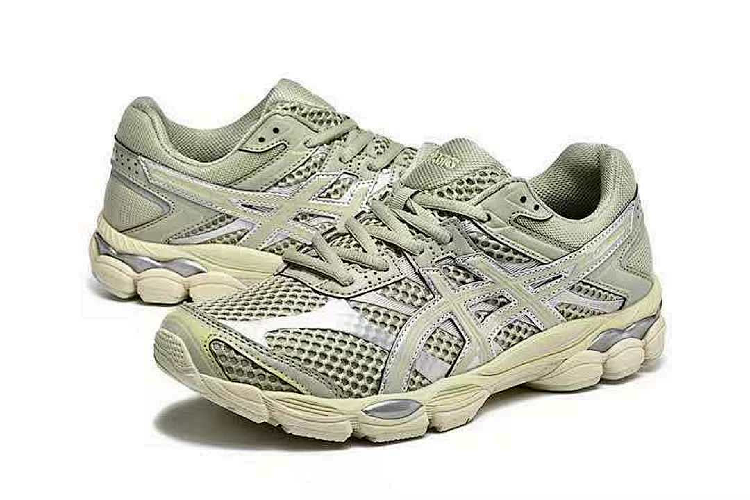 ASICS Gel-Cumulus 16 Dried Leaf Green