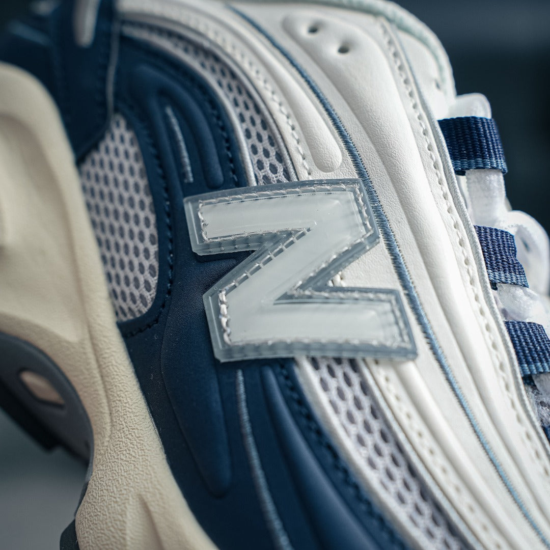 New Balance 1000 "Navy / Sea Salt"