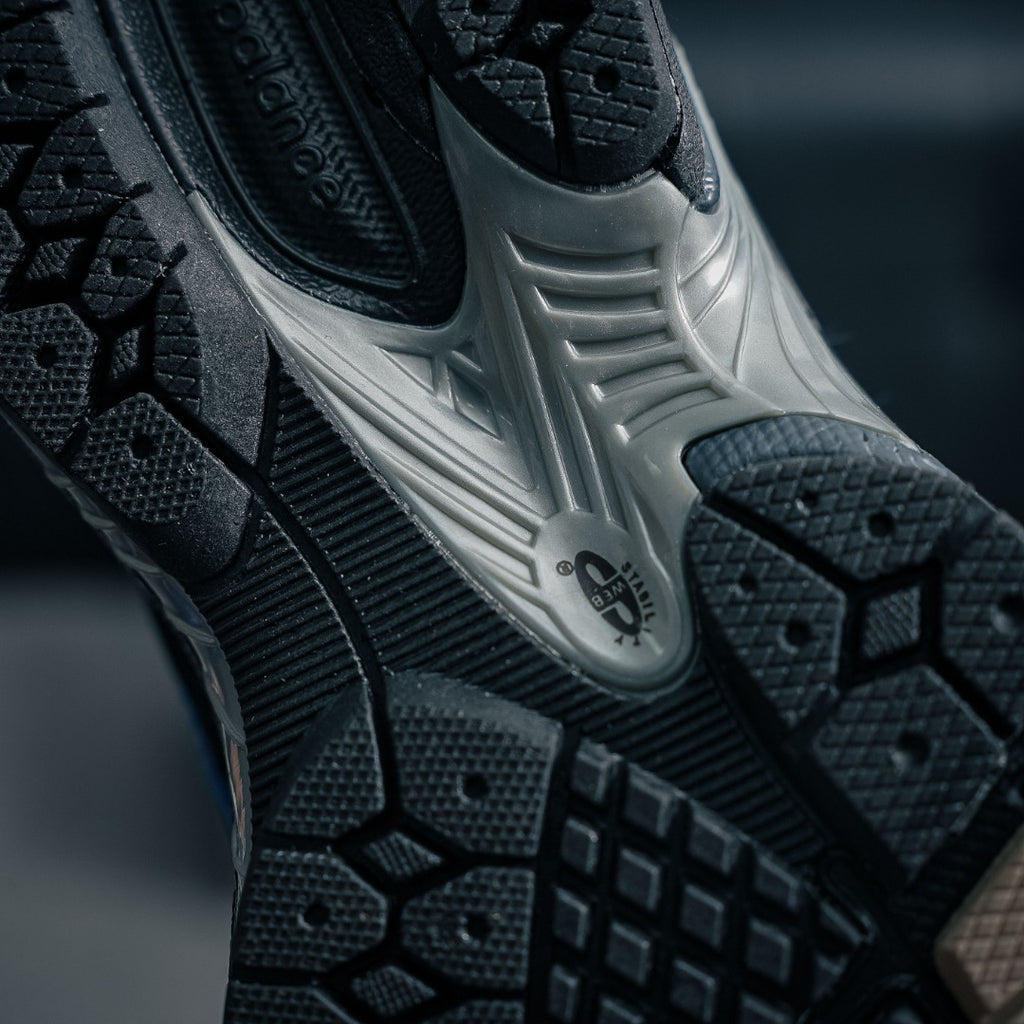 New Balance 1906L Loafer "Black / Metallic Blue"