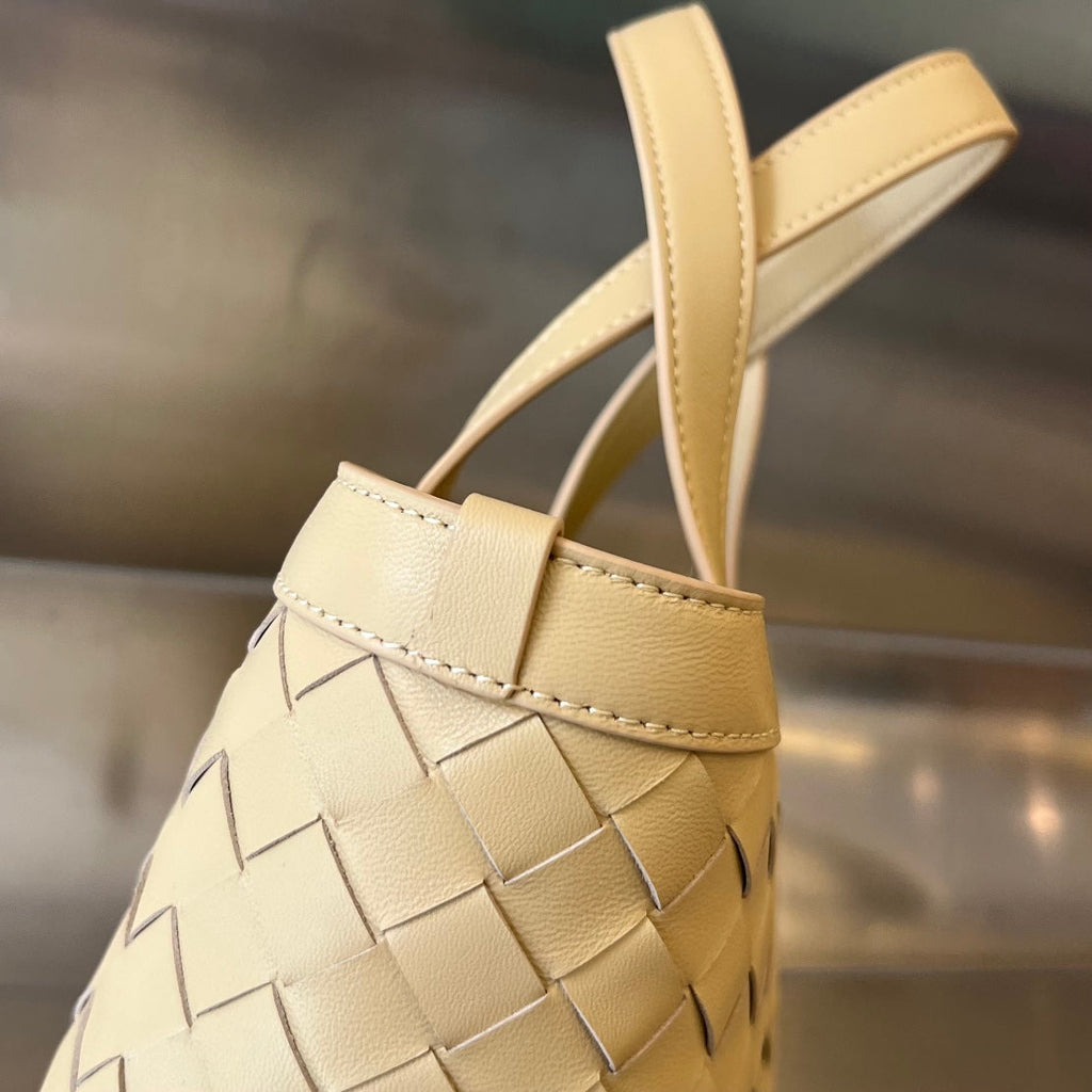 FLIP FLAP 23 BAG IN BEIGE LAMBSKIN