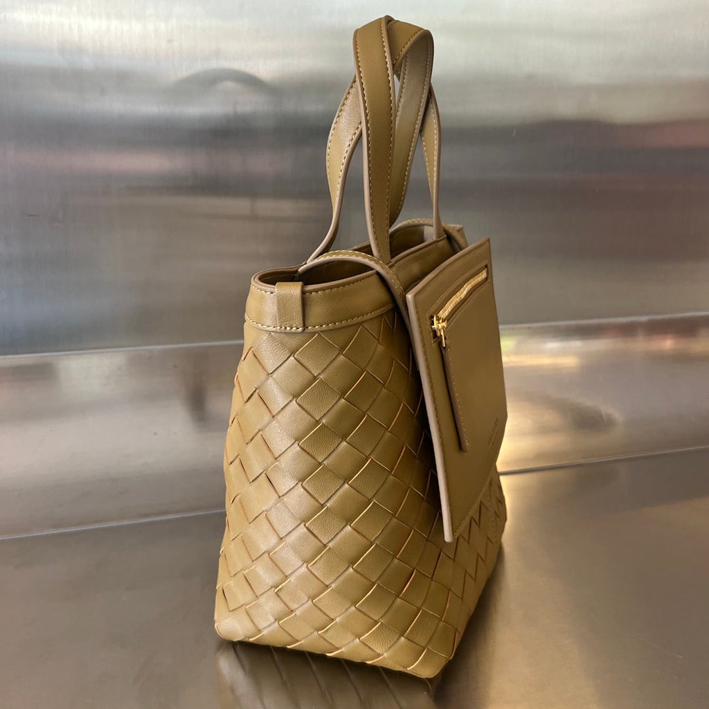 FLIP FLAP 23 BAG IN CARAMEL BROWN LAMBSKIN