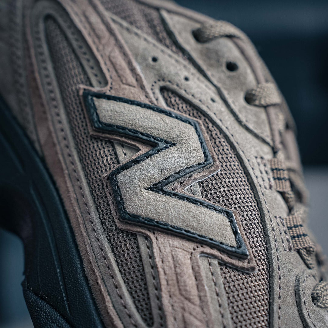 New Balance 204L "Lunar New Year / Year Of The Horse - Thunder Brown"