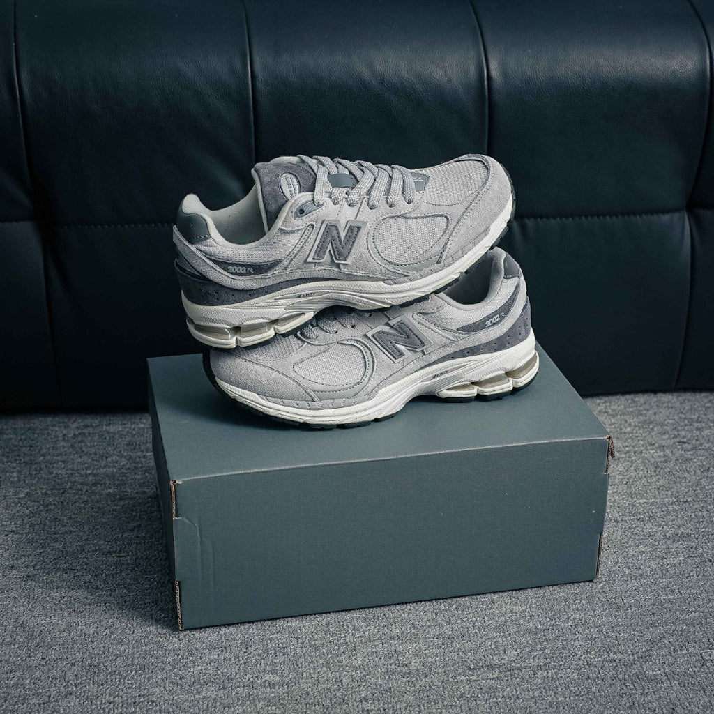 New Balance 2002R Light Grey Aluminum