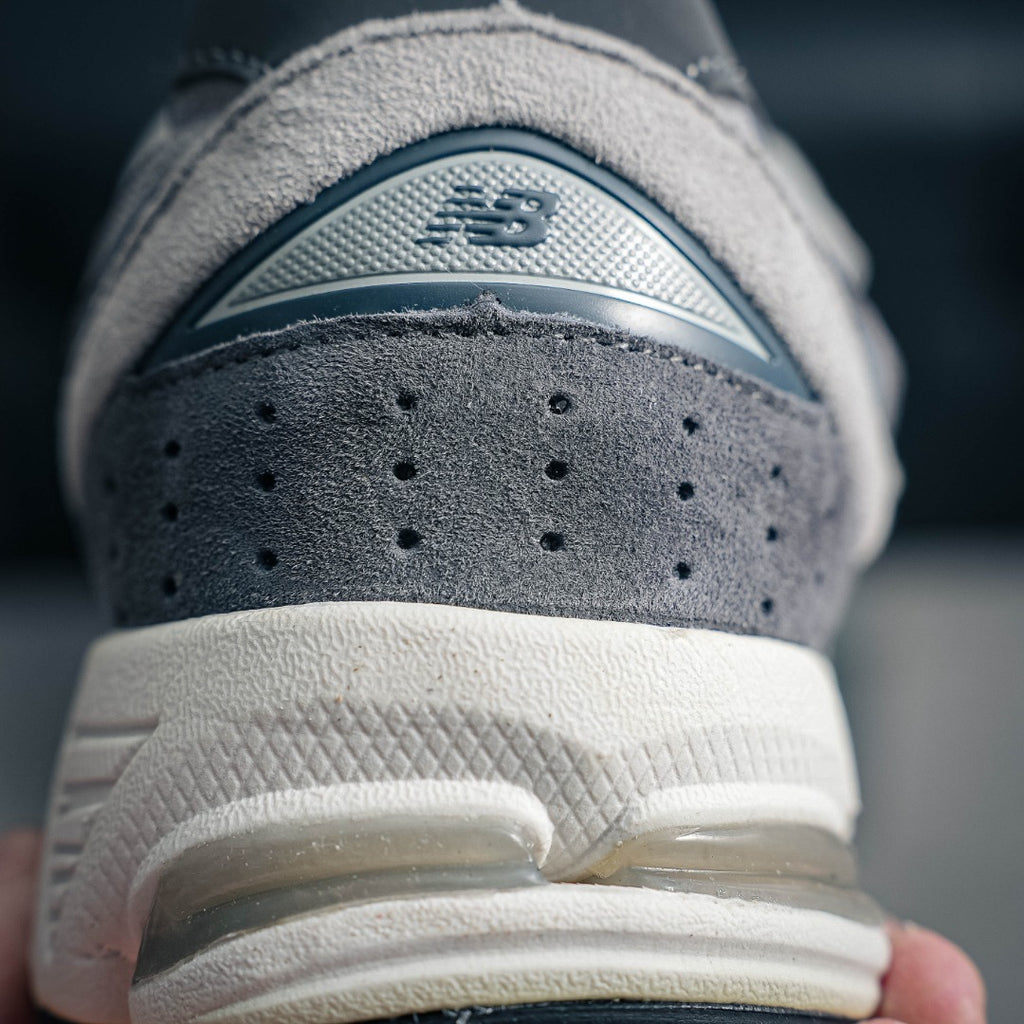 New Balance 2002R Light Grey Aluminum