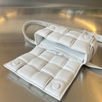 MINI CASSETTE 18 IN WHITE LAMBSKIN