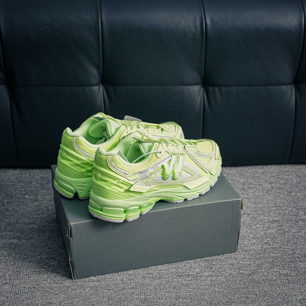 New Balance 1906A "Mint Flash / Silver Metallic / White"