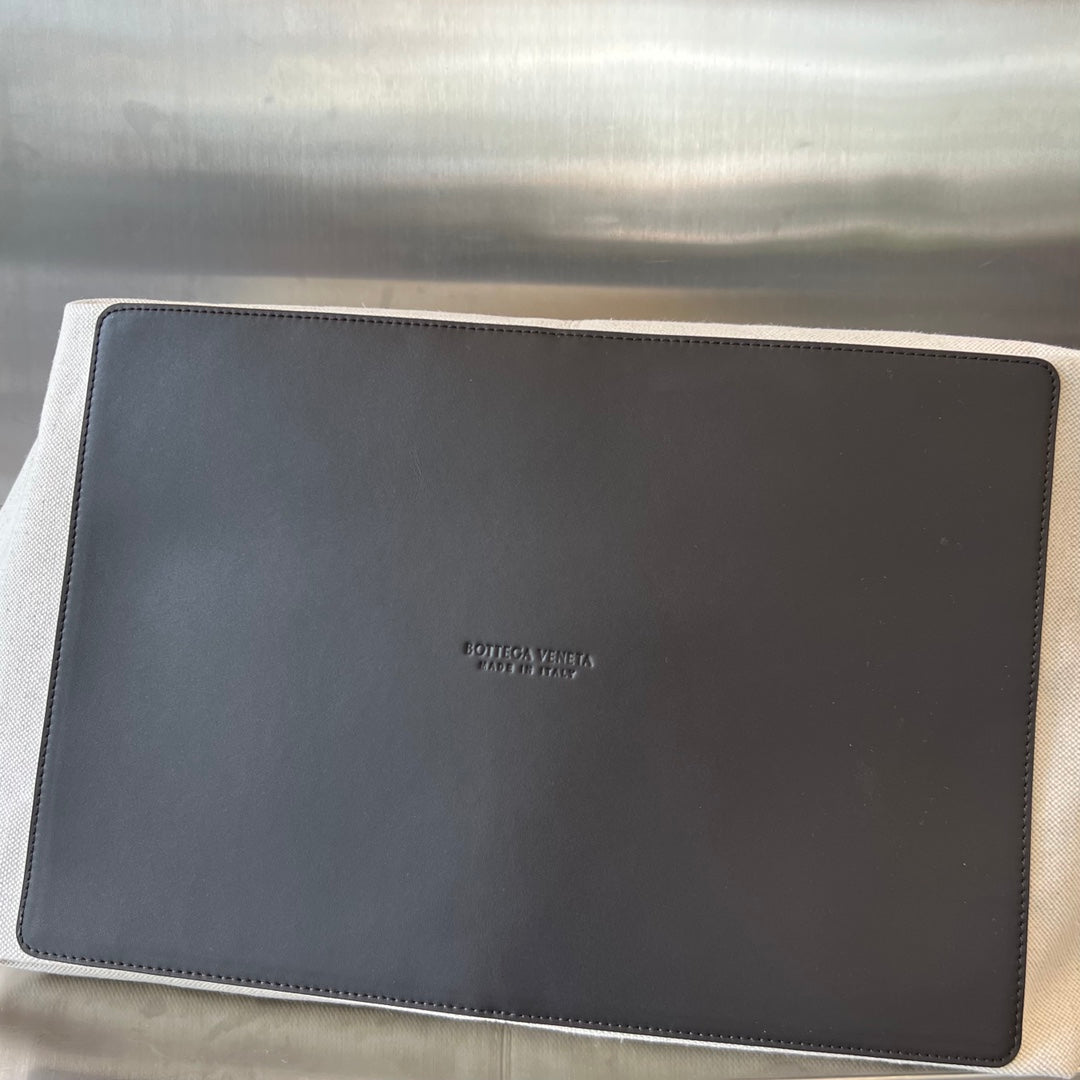 FLIP FLAP 38 IN WHITE CANVAS AND BLACK CALSKIN