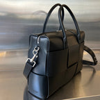 ARCO 36 BAG IN BLACK LAMBSKIN