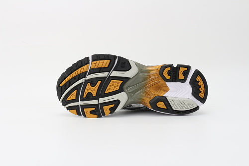 ASICS Unisex GEL-Kayano 14 "White / Malachite Gold" (Cream Gold Edition)