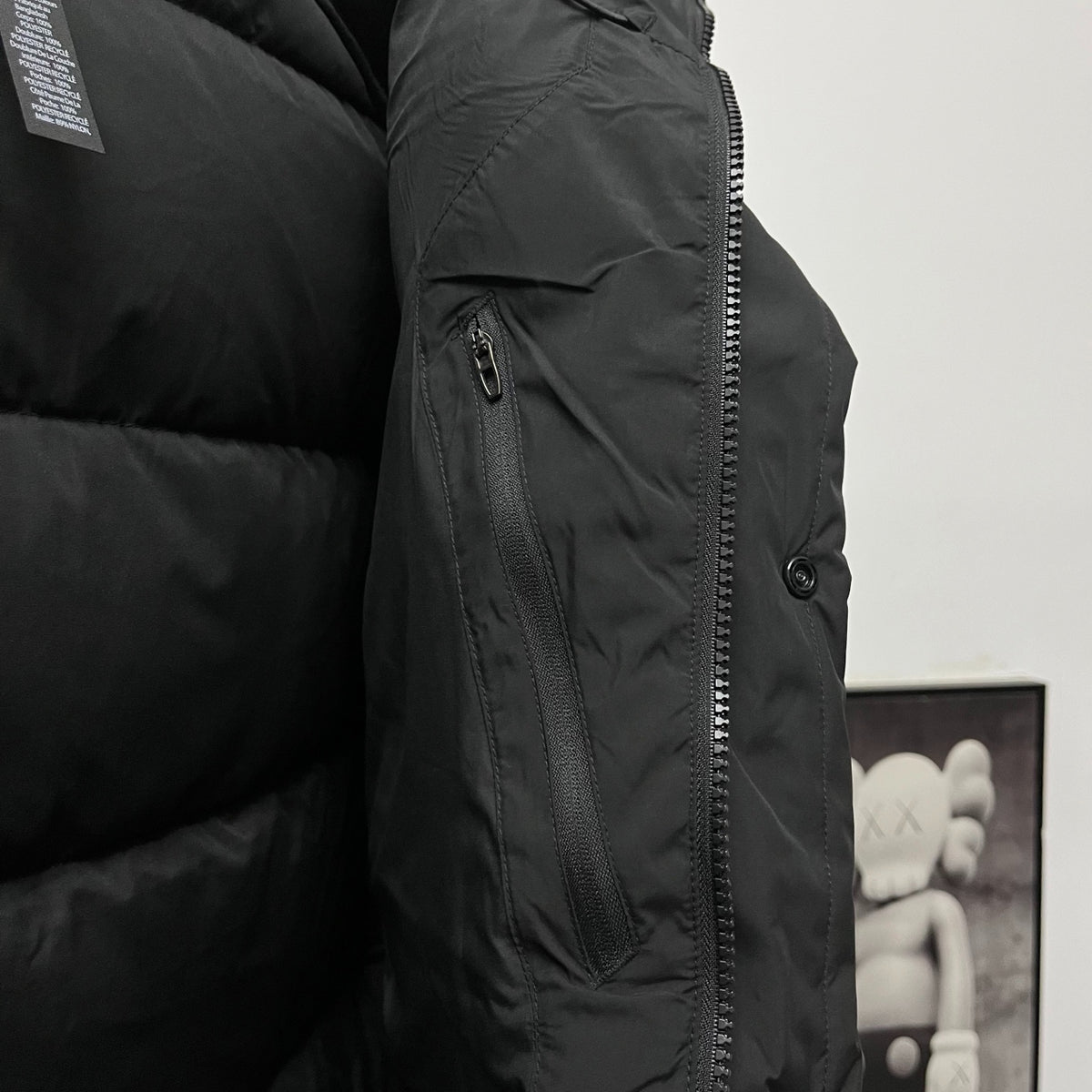 lululemon Men's Wunder Puff Water-Repellent Down Puffer Jacket in Black