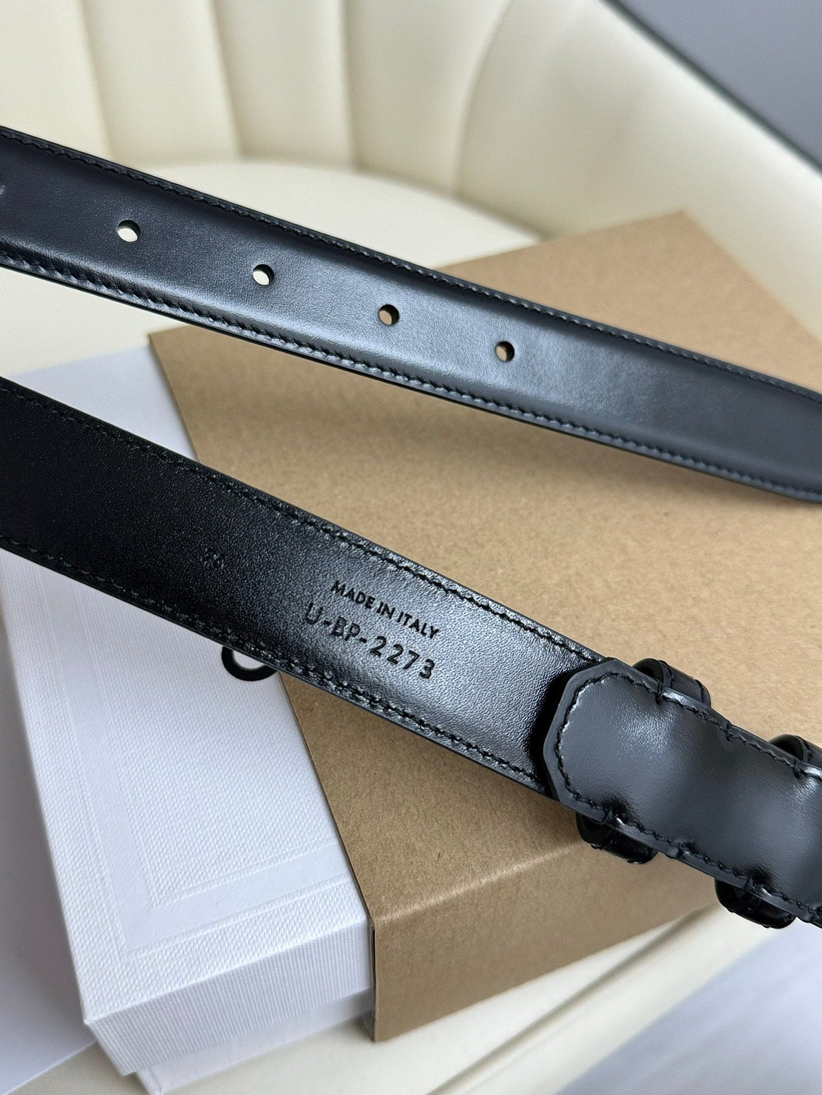 SMALL TRIOMPHE BELT 18 MM BLACK LEATHER SILVER HARDWARE