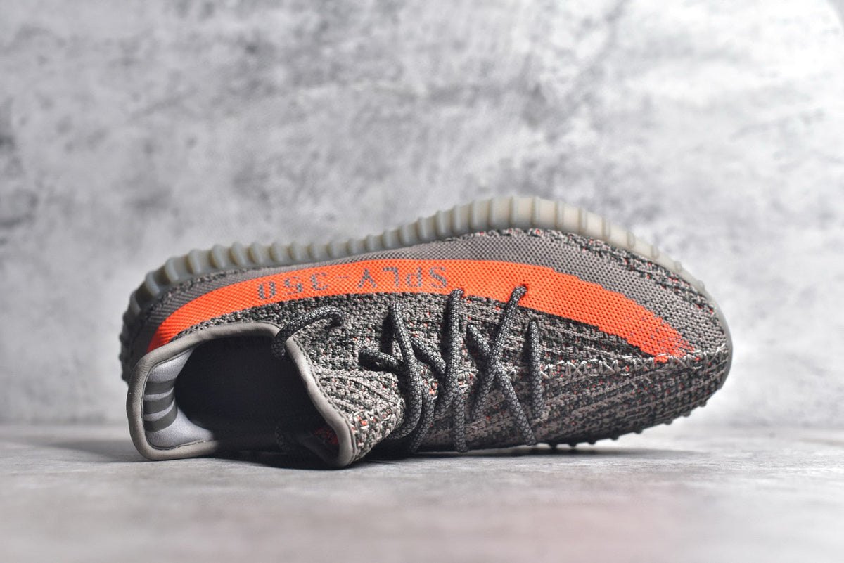 Yeezy 350 v2 01
