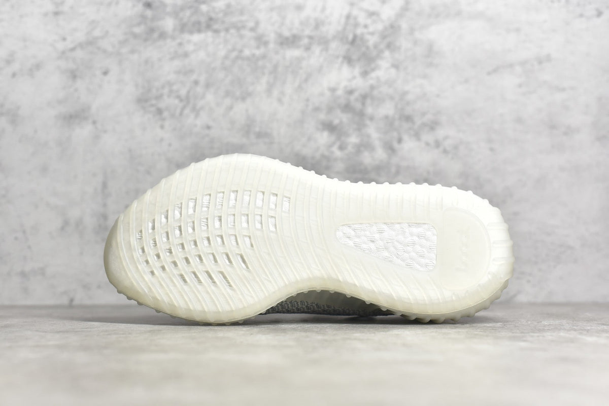 Yeezy 350 v2 20