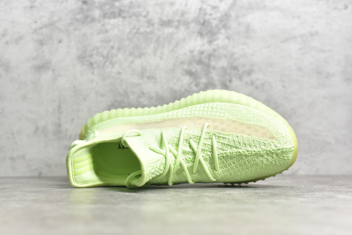 Yeezy 350 v2 18