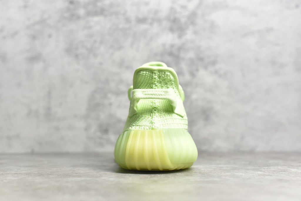 Yeezy 350 v2 18