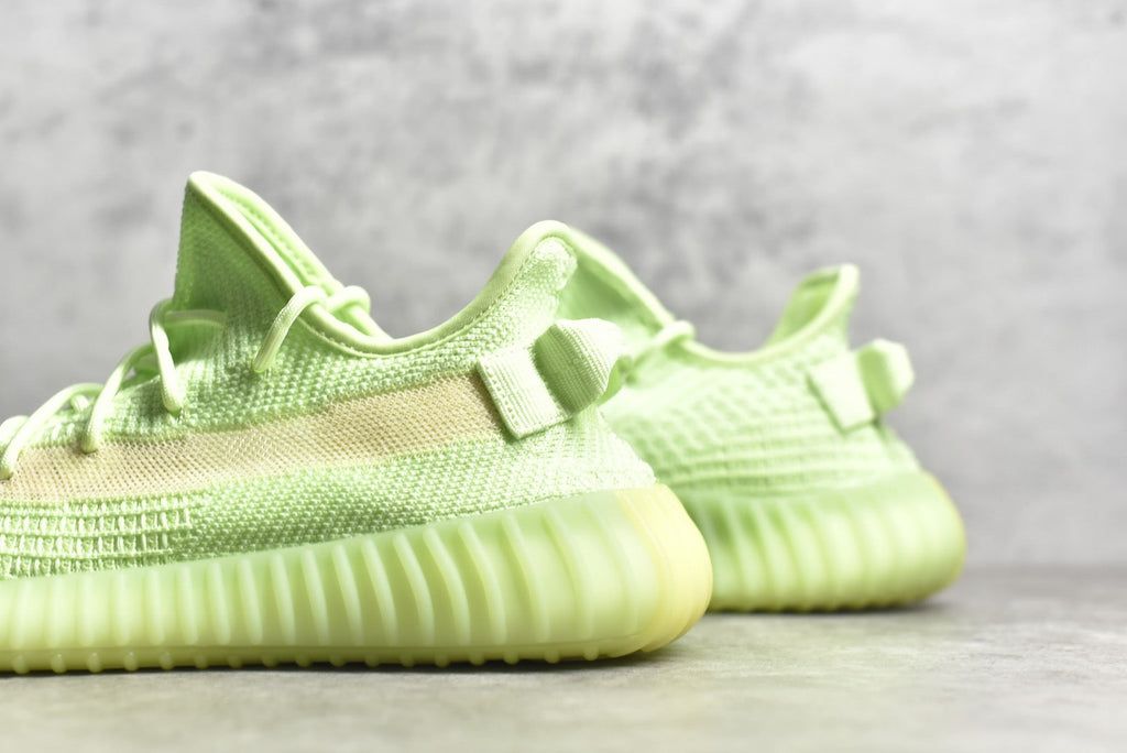 Yeezy 350 v2 18
