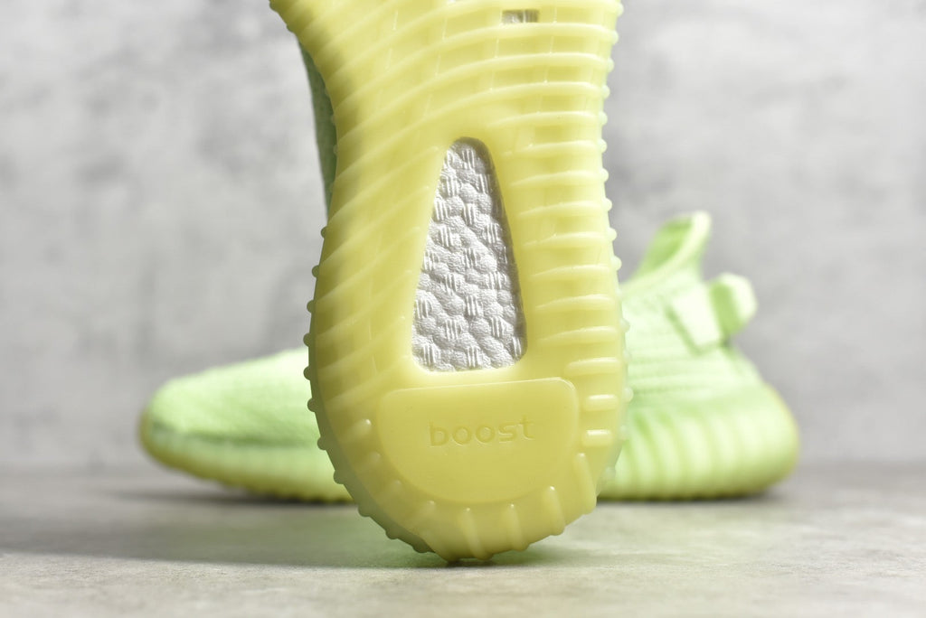 Yeezy 350 v2 18