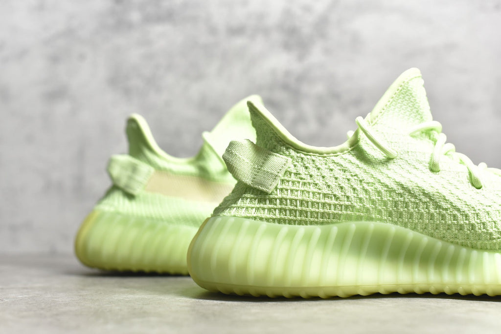 Yeezy 350 v2 18