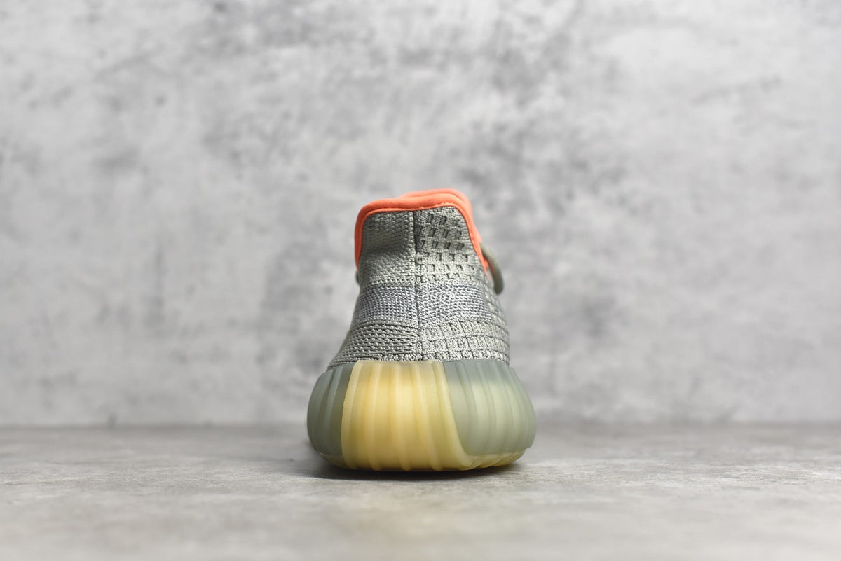 Yeezy 350 v2 17