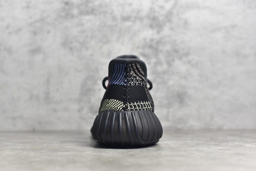 Yeezy 350 v2 14