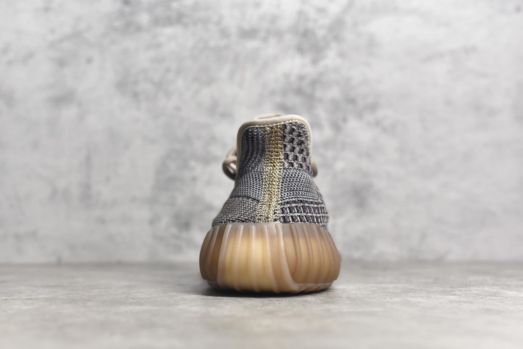 Yeezy 350 v2 11