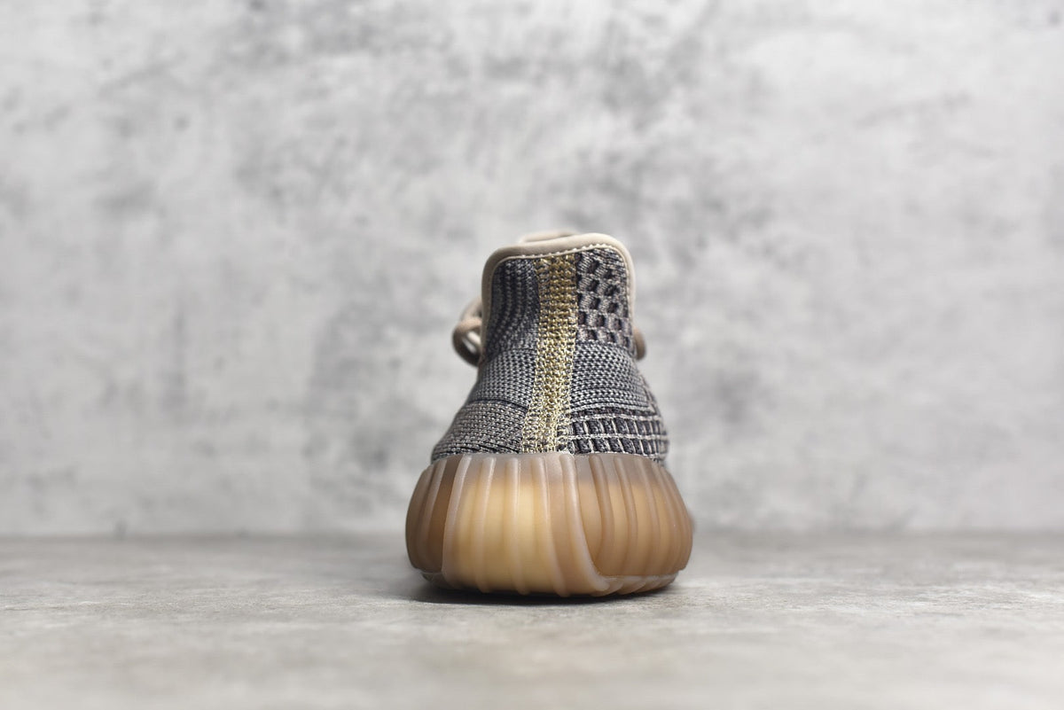 Yeezy 350 v2 11