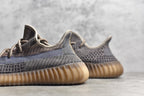 Yeezy 350 v2 11