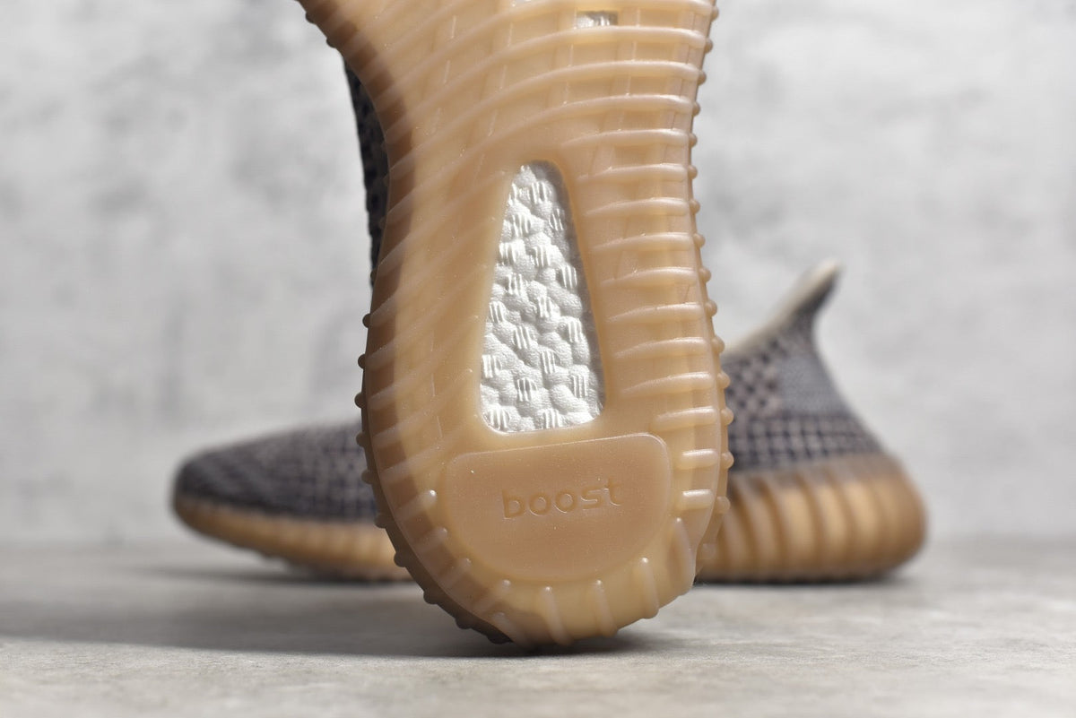 Yeezy 350 v2 11