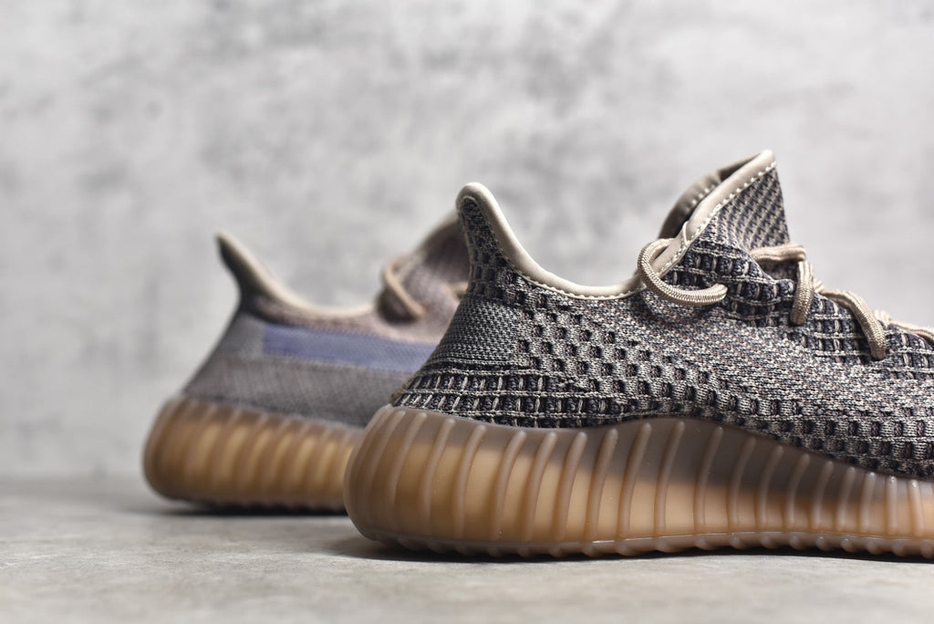 Yeezy 350 v2 11