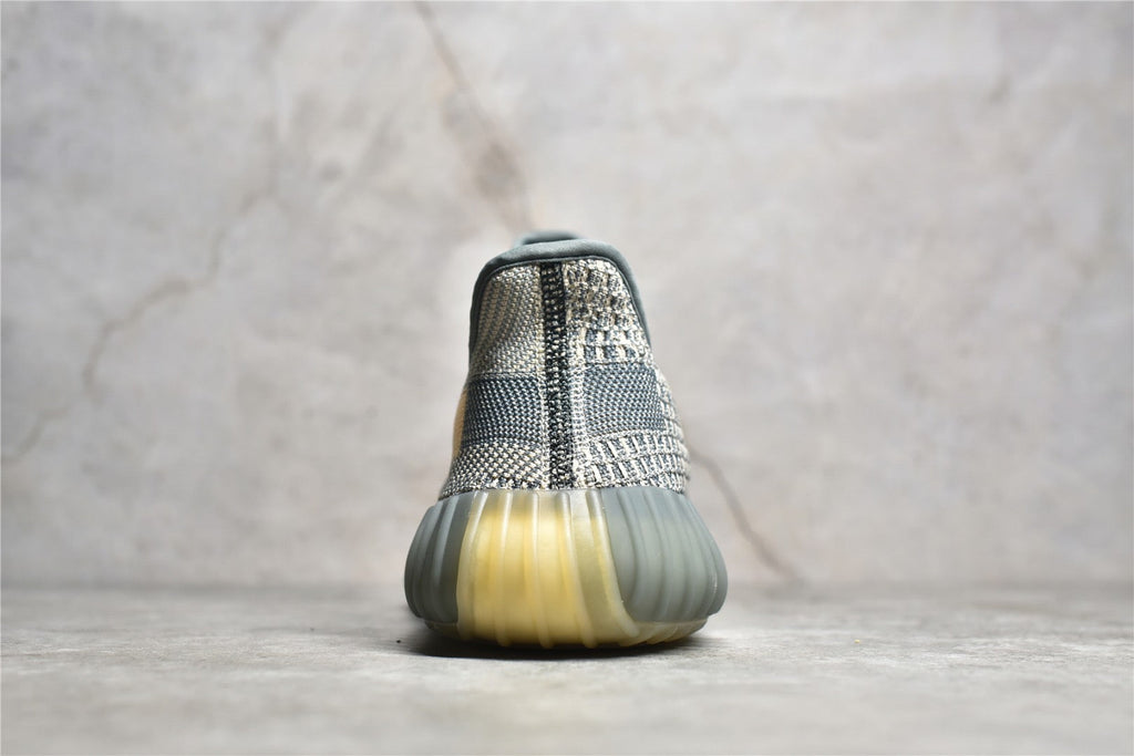 Yeezy 350 v2 09