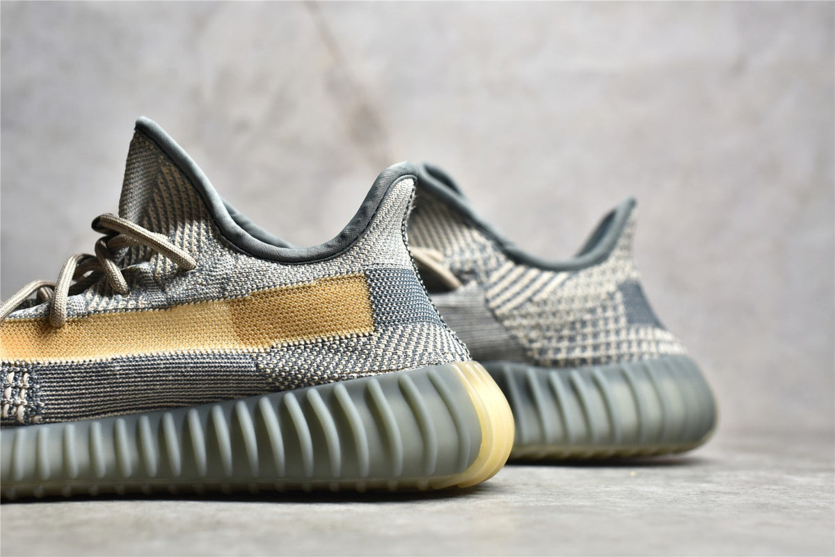 Yeezy 350 v2 09