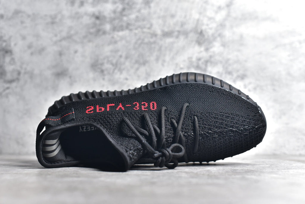 Yeezy 350 v2 04