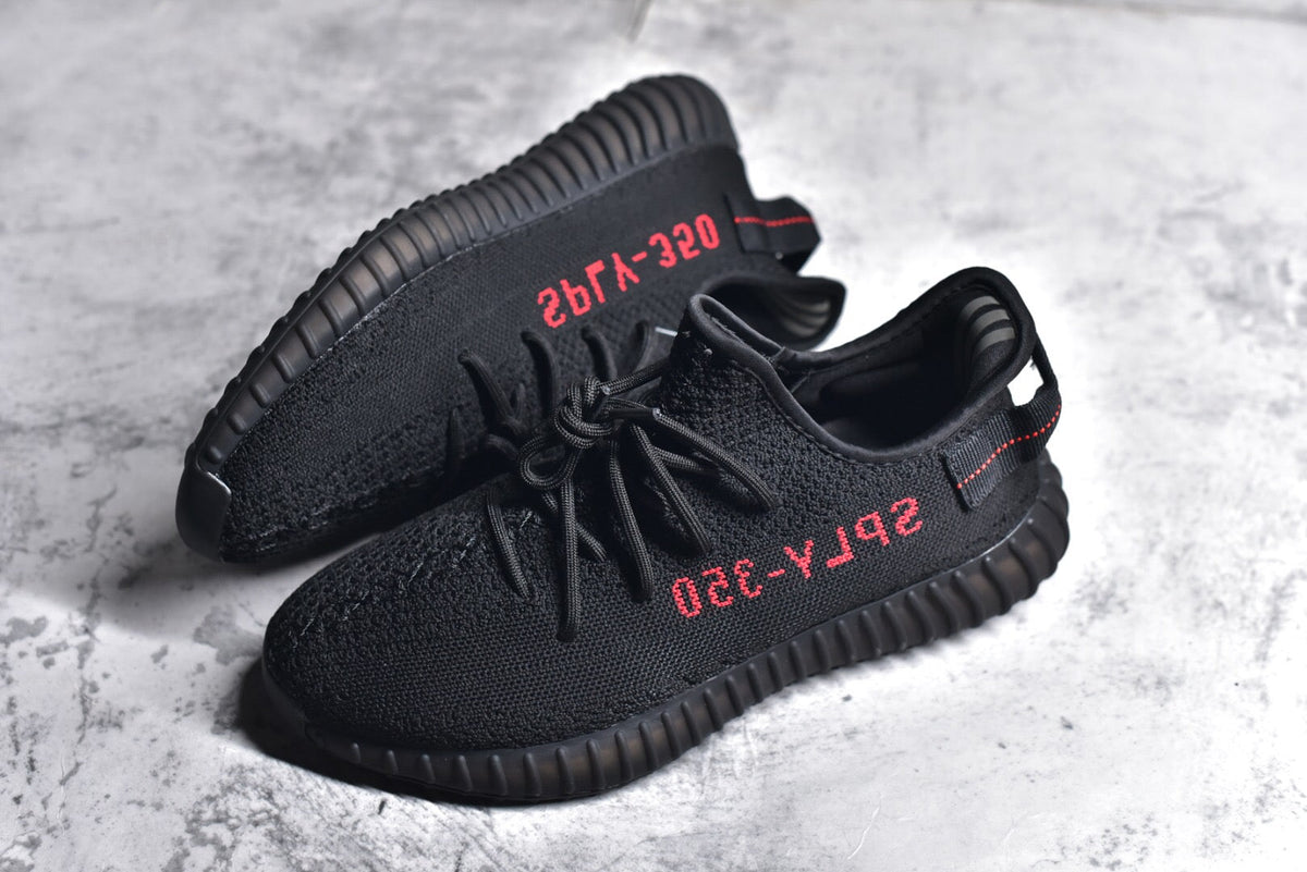 Yeezy 350 v2 04