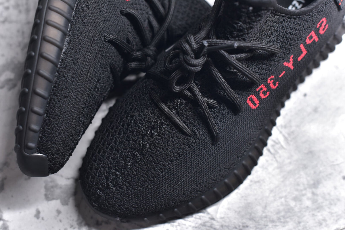 Yeezy 350 v2 04
